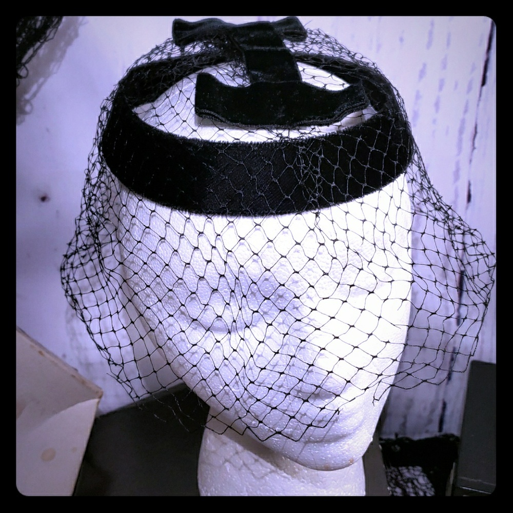 Vintage black netted veil hat